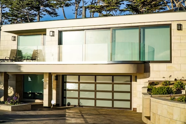 Why Soundproof Aluminum Doors Are Essential in Urban Apartments